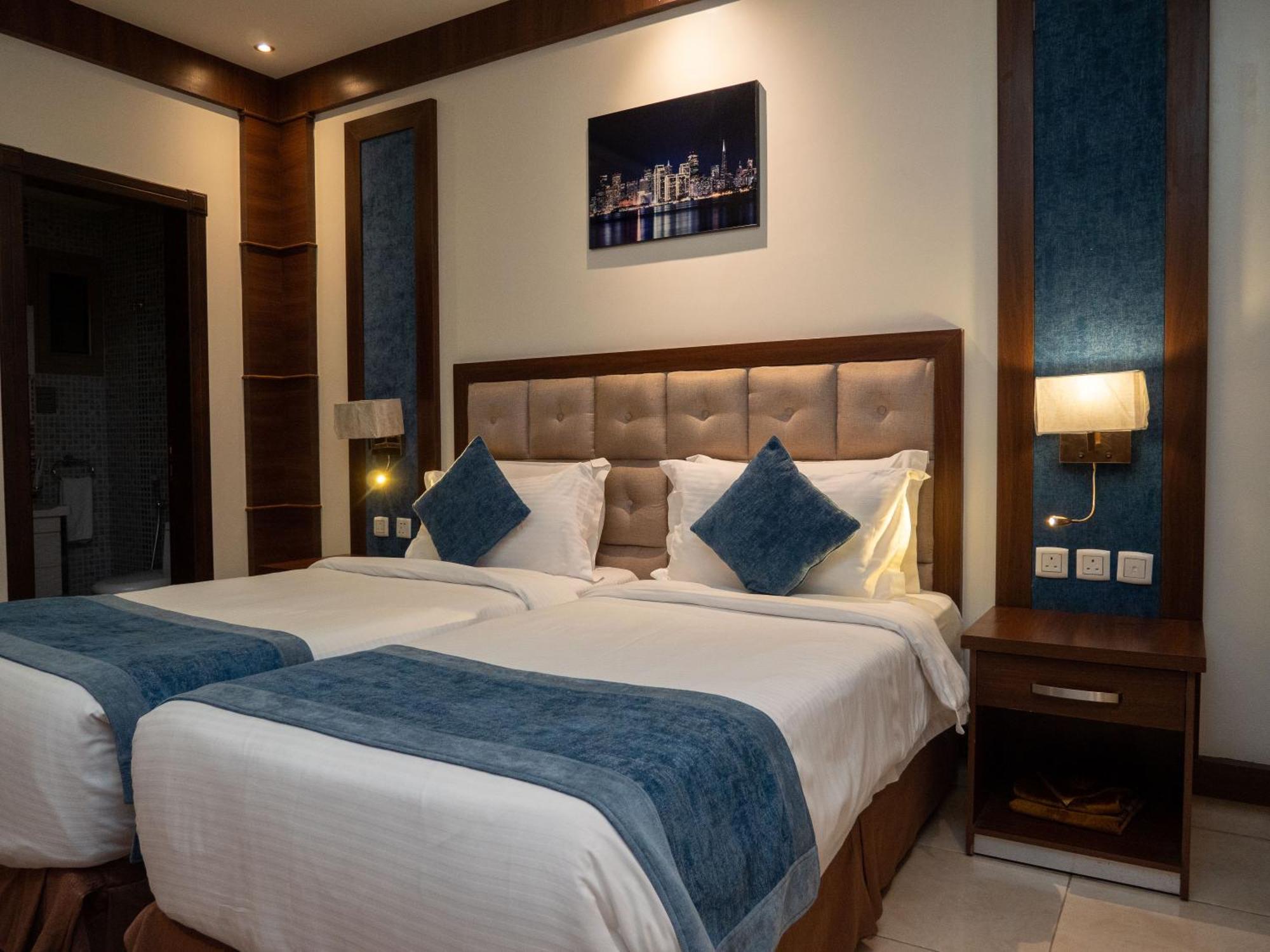 Innyar Hotel Рияд Екстериор снимка