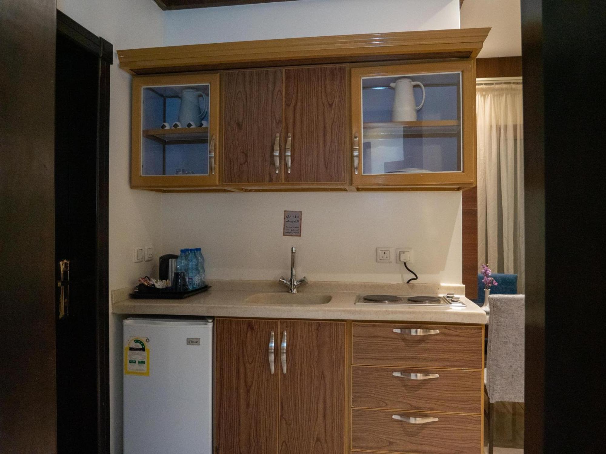 Innyar Hotel Рияд Екстериор снимка