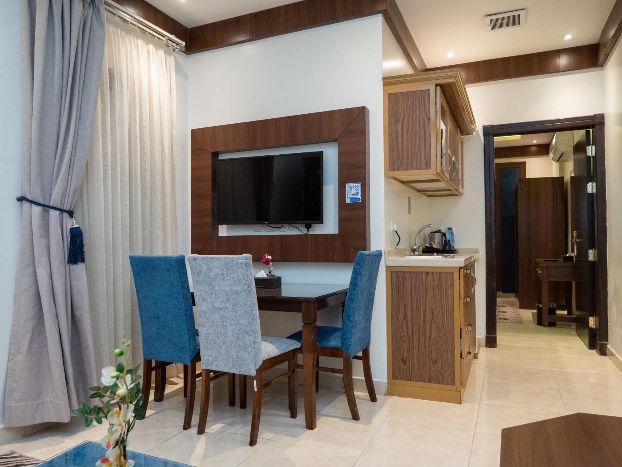 Innyar Hotel Рияд Екстериор снимка