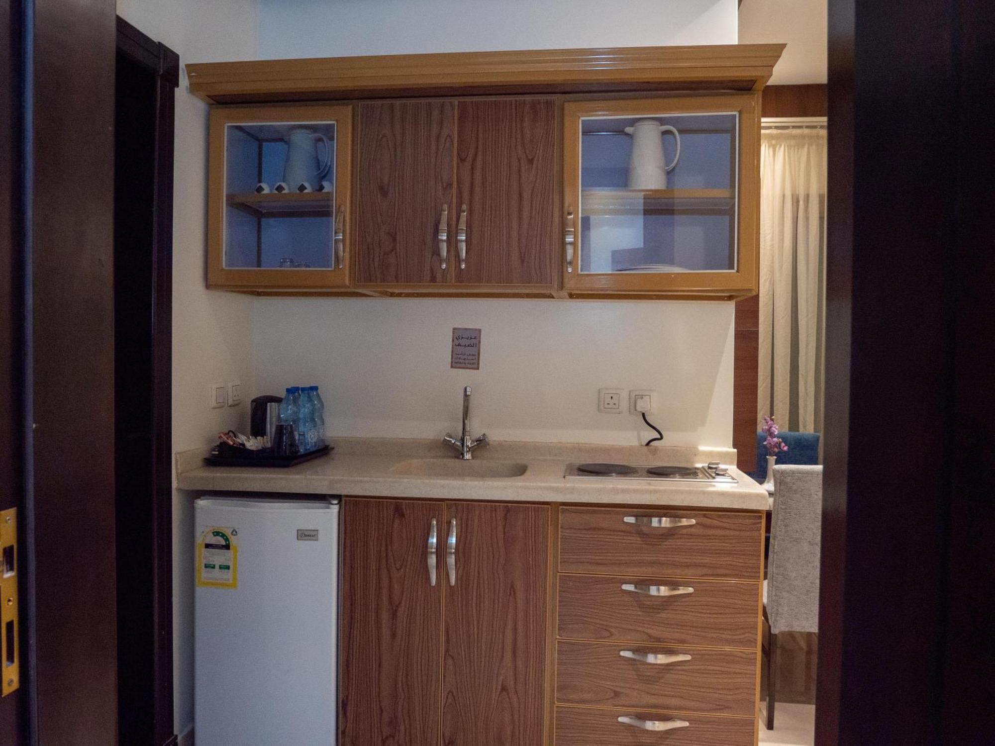 Innyar Hotel Рияд Екстериор снимка