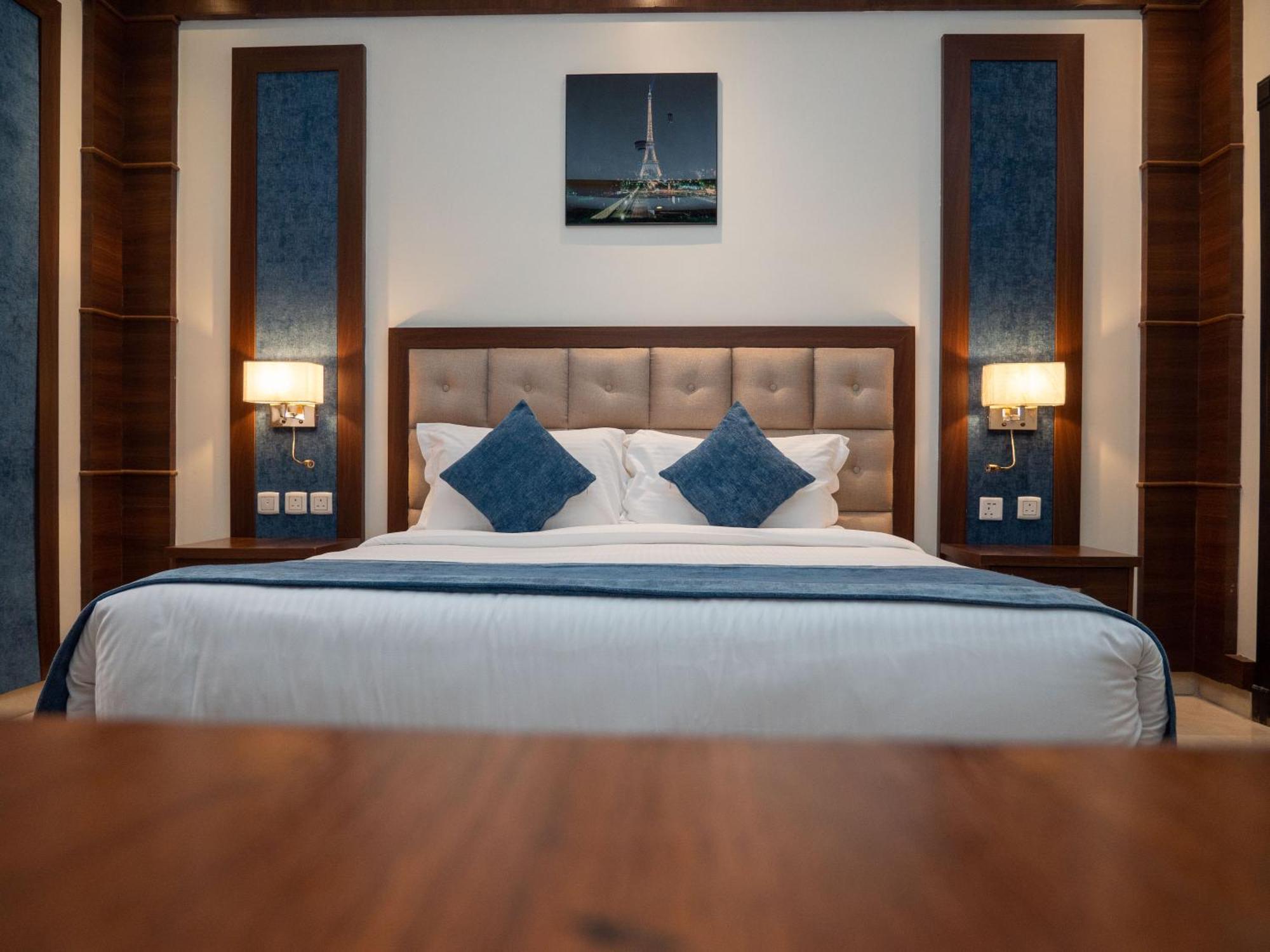 Innyar Hotel Рияд Екстериор снимка