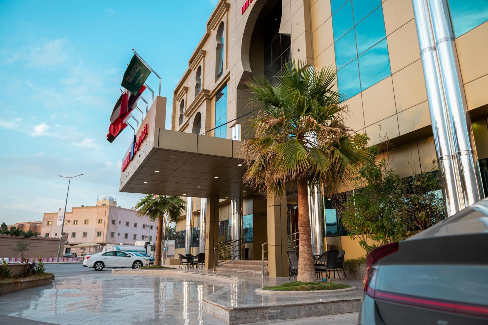 Innyar Hotel Рияд Екстериор снимка